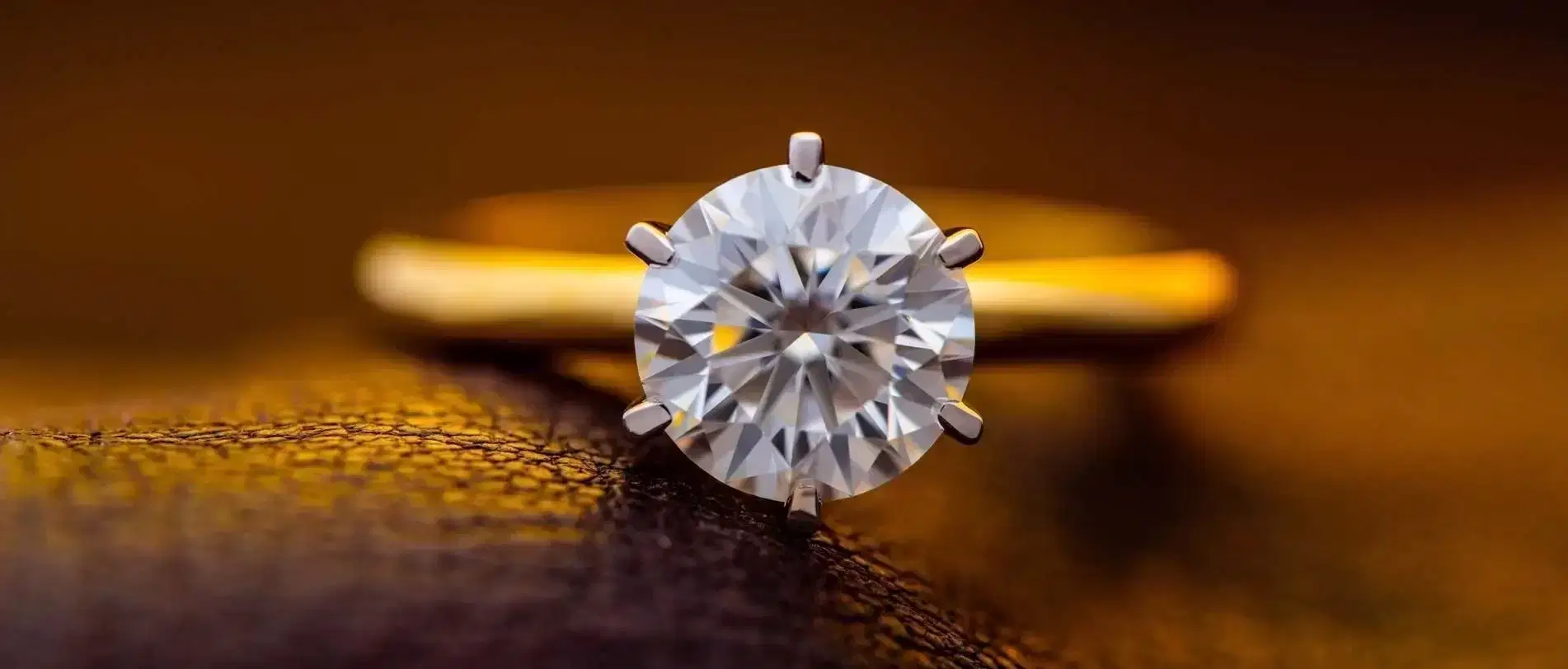 Are Diamond Retailers Struggling to Compete with Online Sellers?