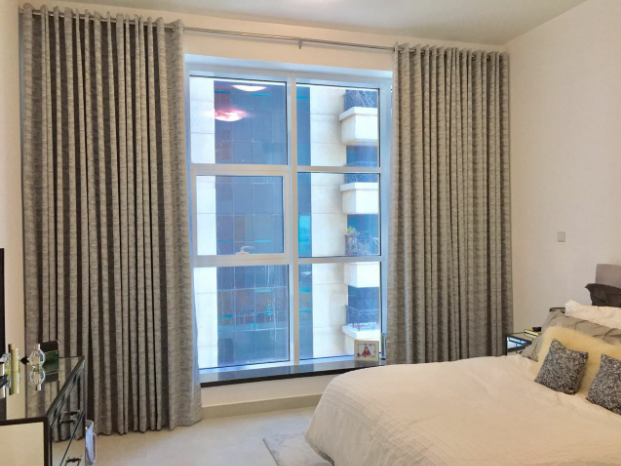 Learn how smart home integration works with curtain installation in Dubai, including automated controls, voice commands, scheduling features, energy efficiency, and enhanced home convenience.